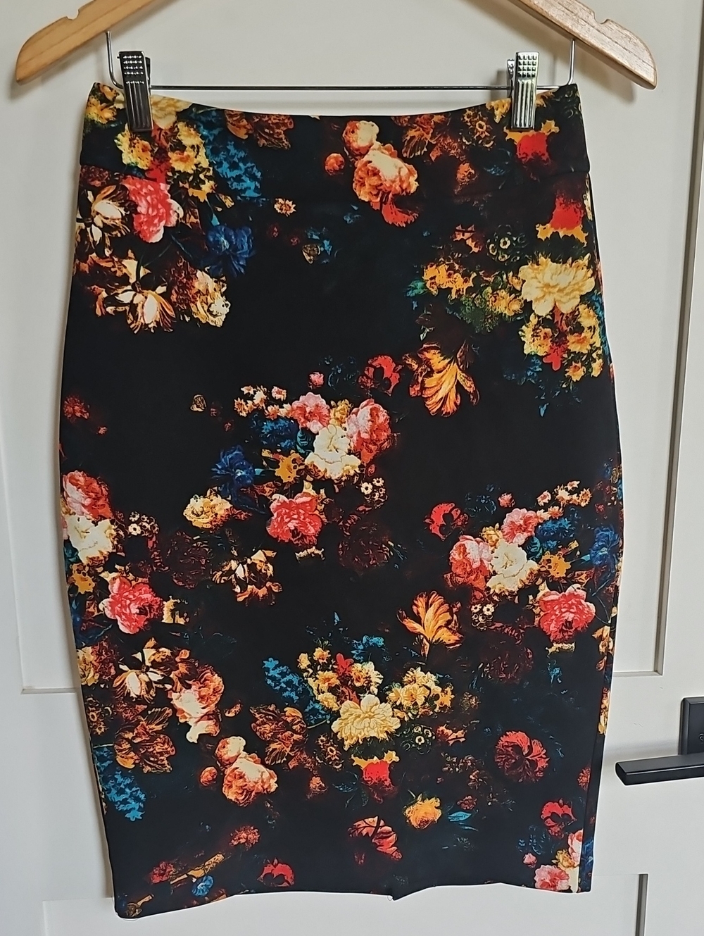 Cynthia Rowley Black Pencil Skirt with Multicolor Floral Print